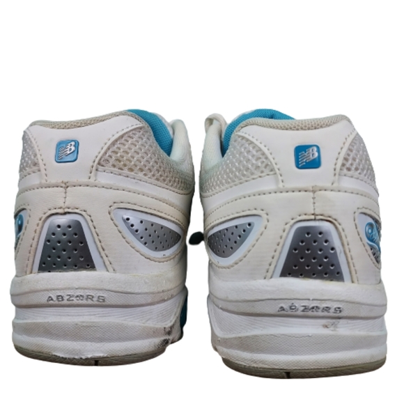 New Balance walking shoes, women's 6.5, white - Picture 4 of 9